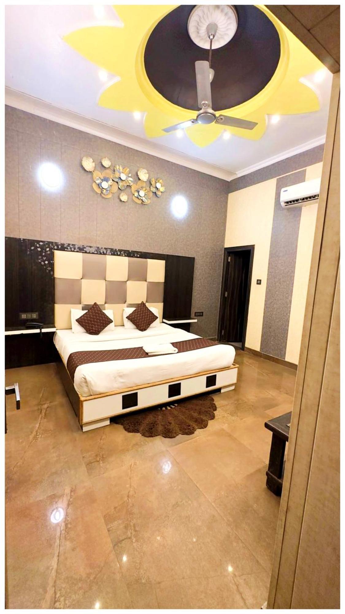 Grg Pardesi Hotel Haridwār Екстериор снимка