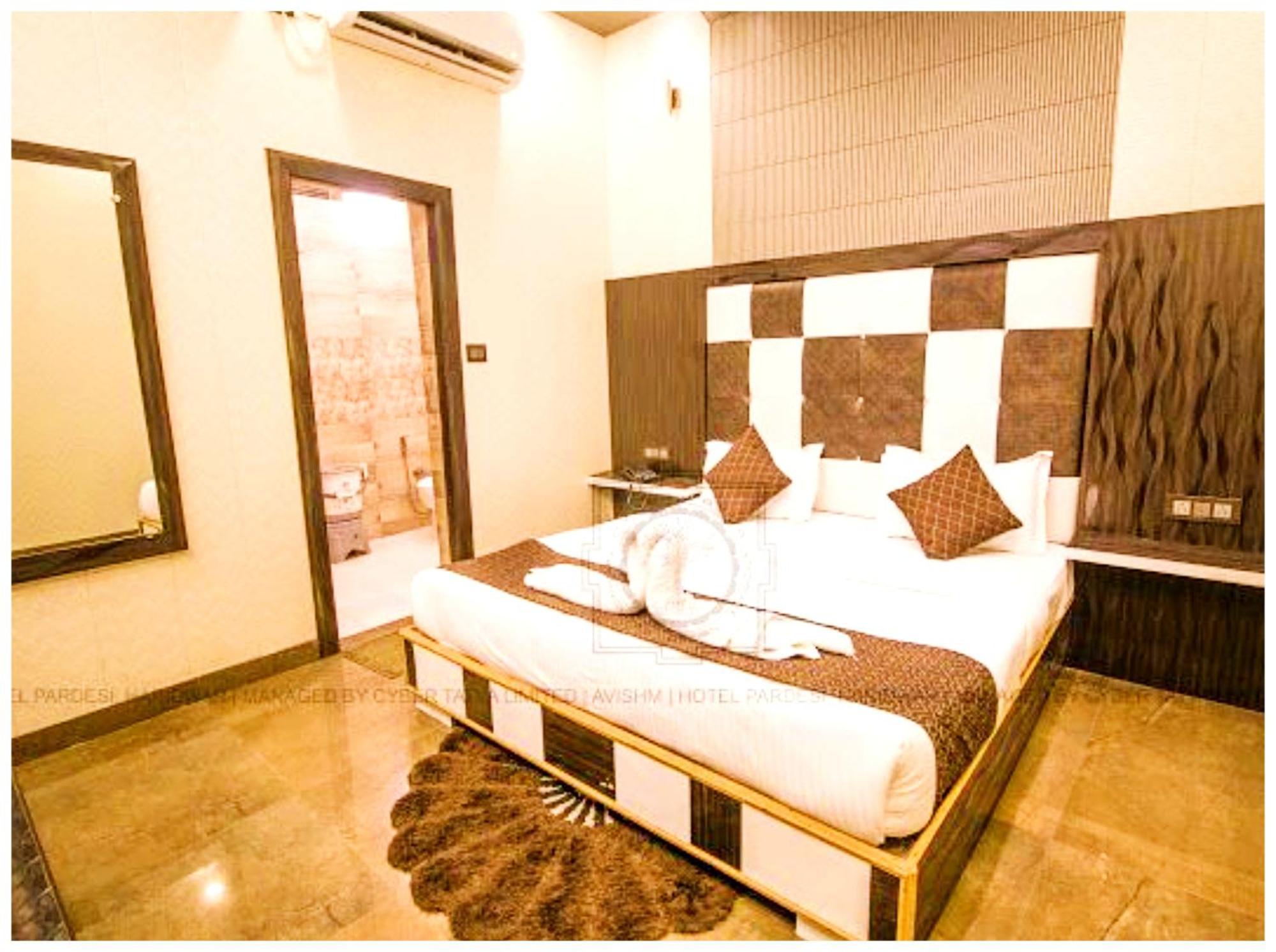 Grg Pardesi Hotel Haridwār Екстериор снимка