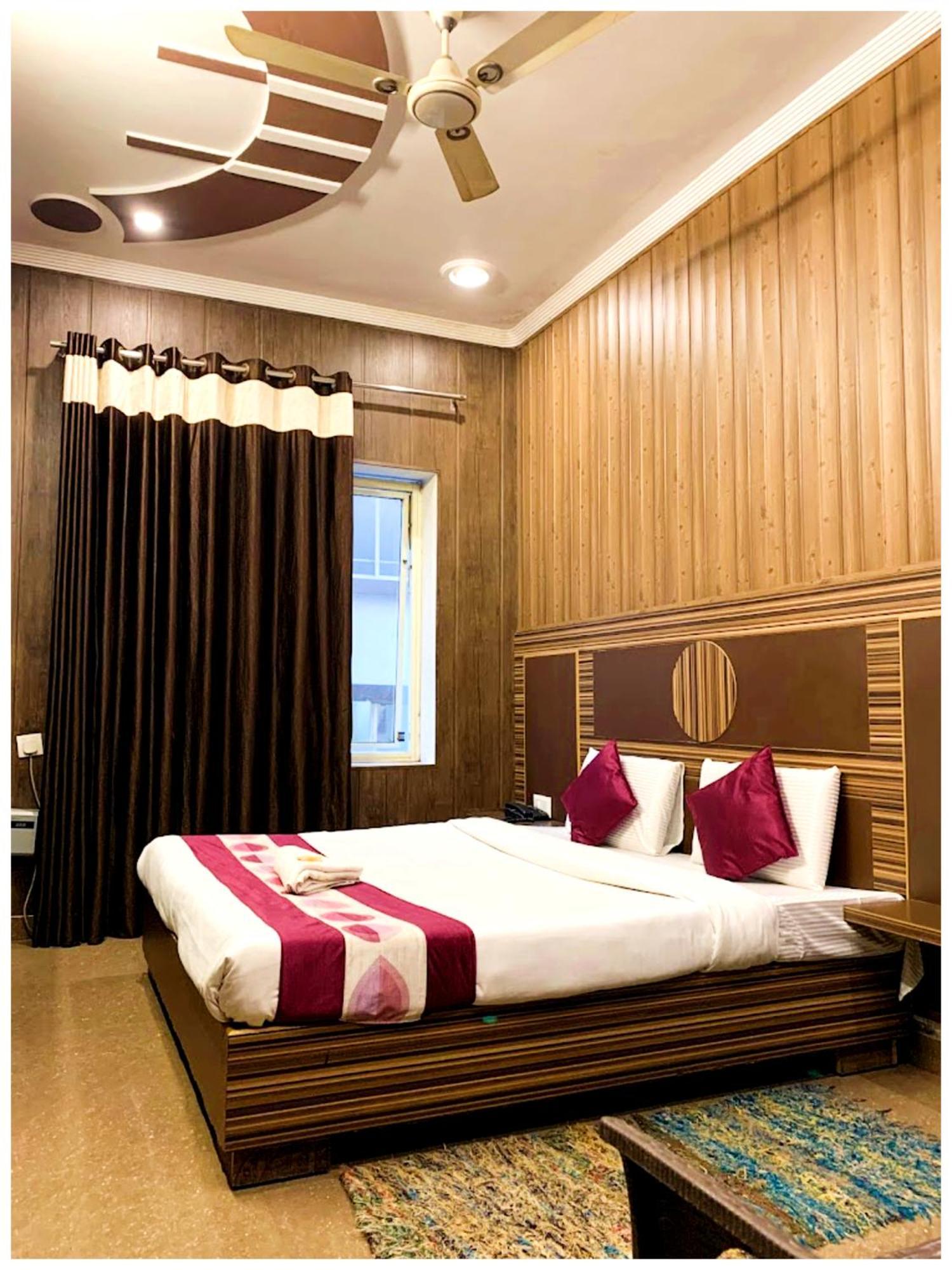 Grg Pardesi Hotel Haridwār Екстериор снимка