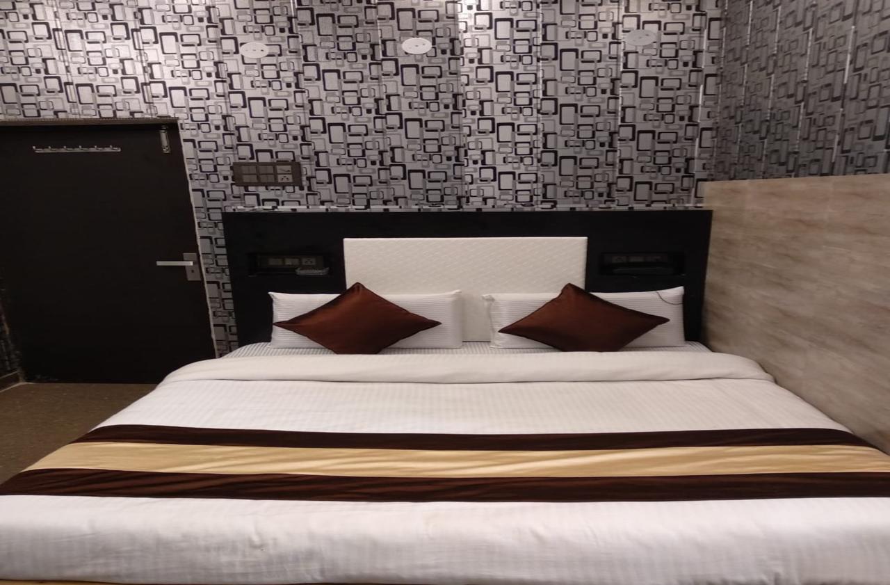 Grg Pardesi Hotel Haridwār Екстериор снимка