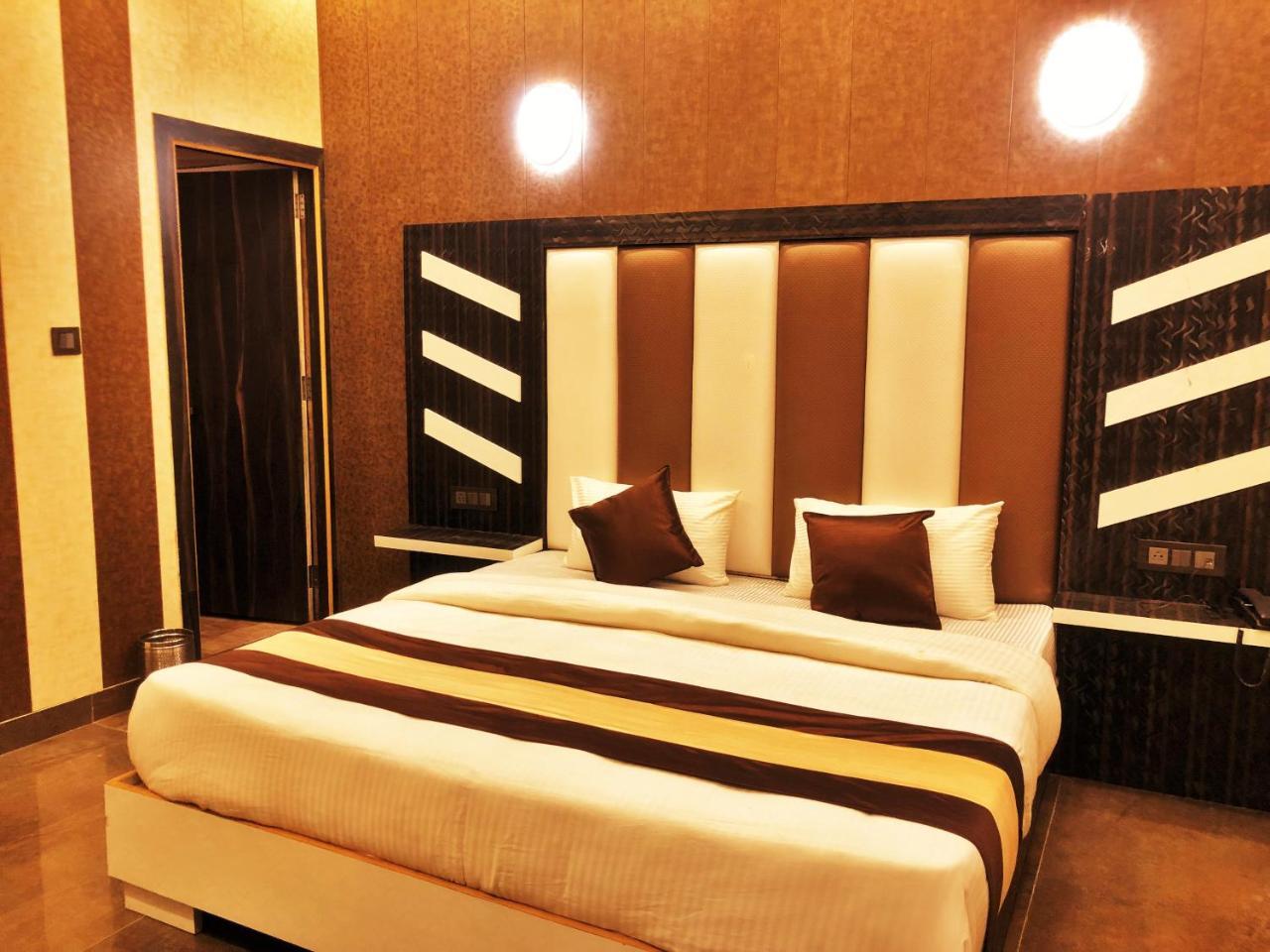 Grg Pardesi Hotel Haridwār Екстериор снимка