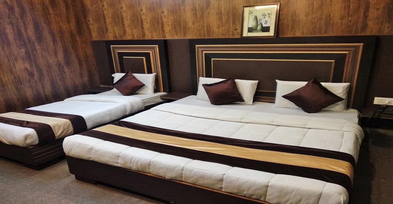 Grg Pardesi Hotel Haridwār Екстериор снимка
