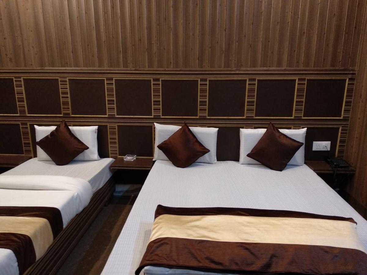 Grg Pardesi Hotel Haridwār Стая снимка