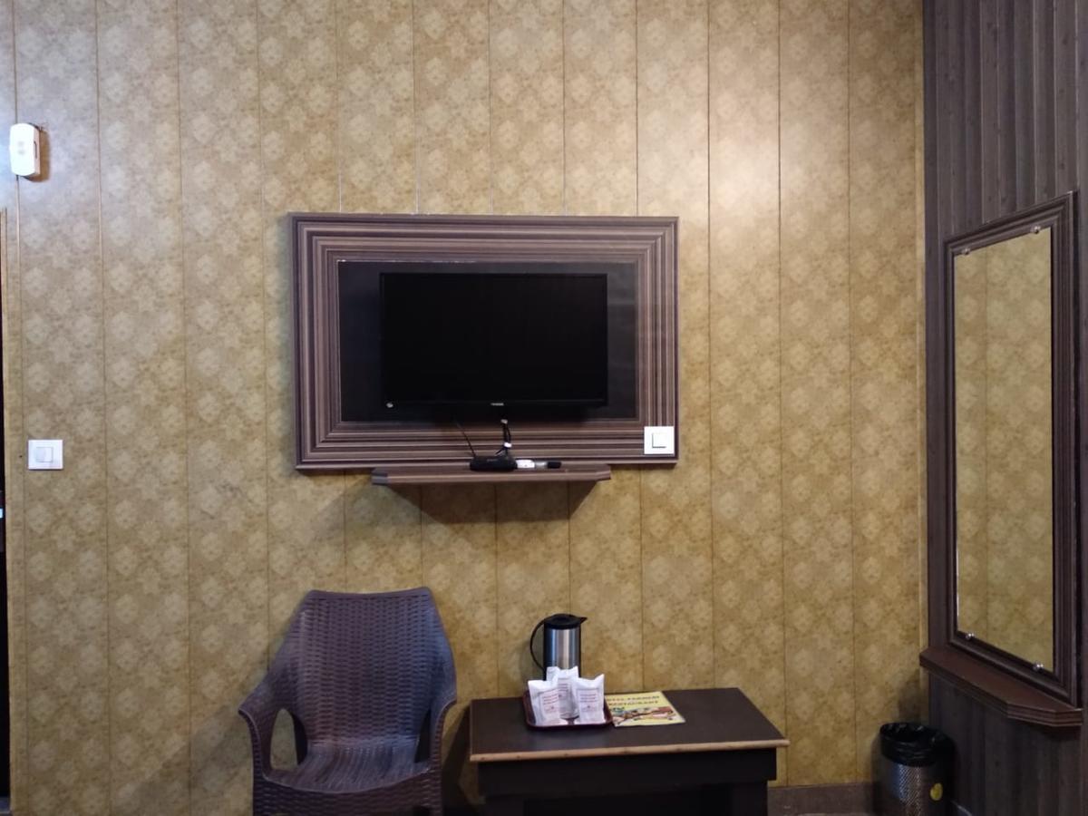 Grg Pardesi Hotel Haridwār Екстериор снимка