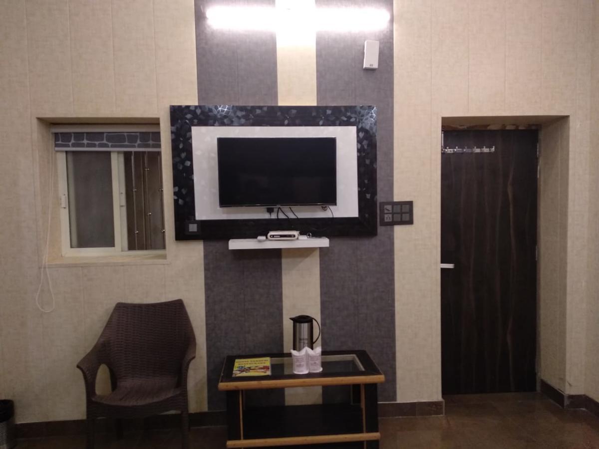 Grg Pardesi Hotel Haridwār Екстериор снимка