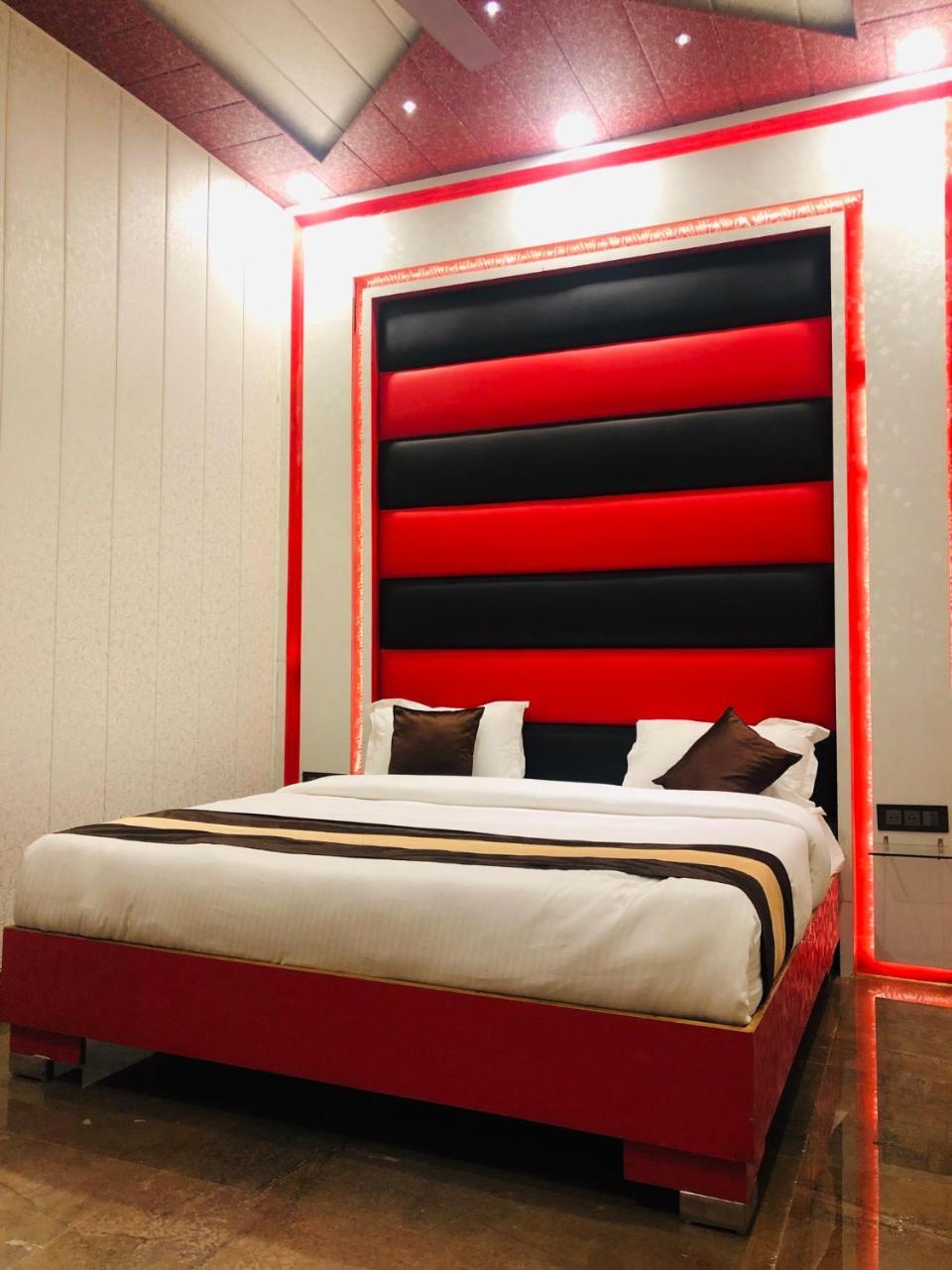 Grg Pardesi Hotel Haridwār Екстериор снимка